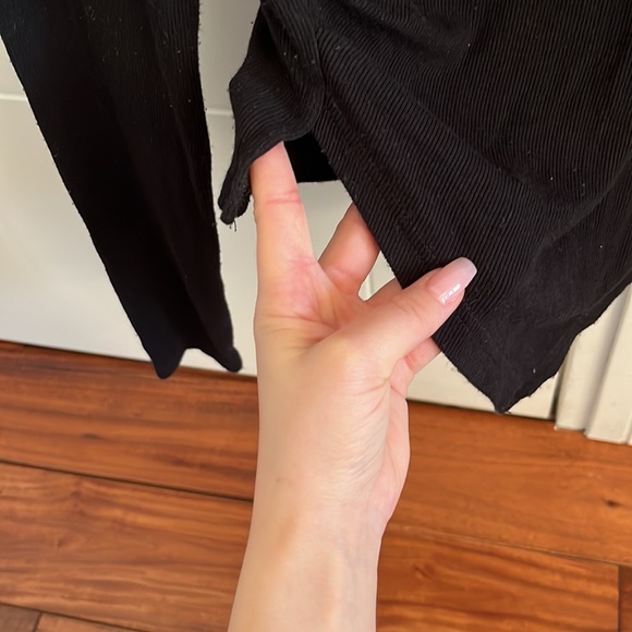 Dazy Basic Black Side Slit Long Sleeve Crop Top - Size Small - Picture 4 of 4